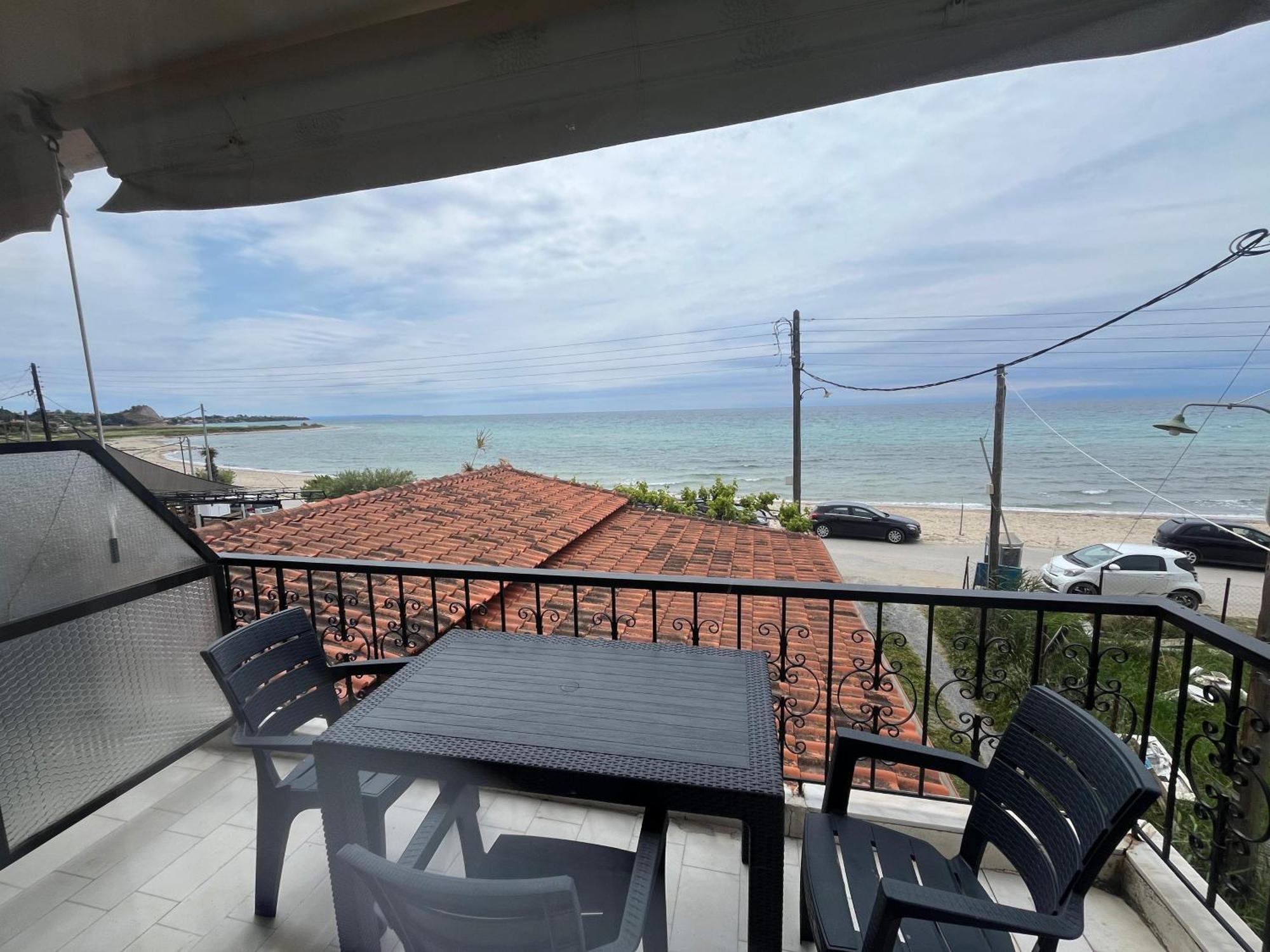 Okkio Sea View Apartment Vergia Exterior foto